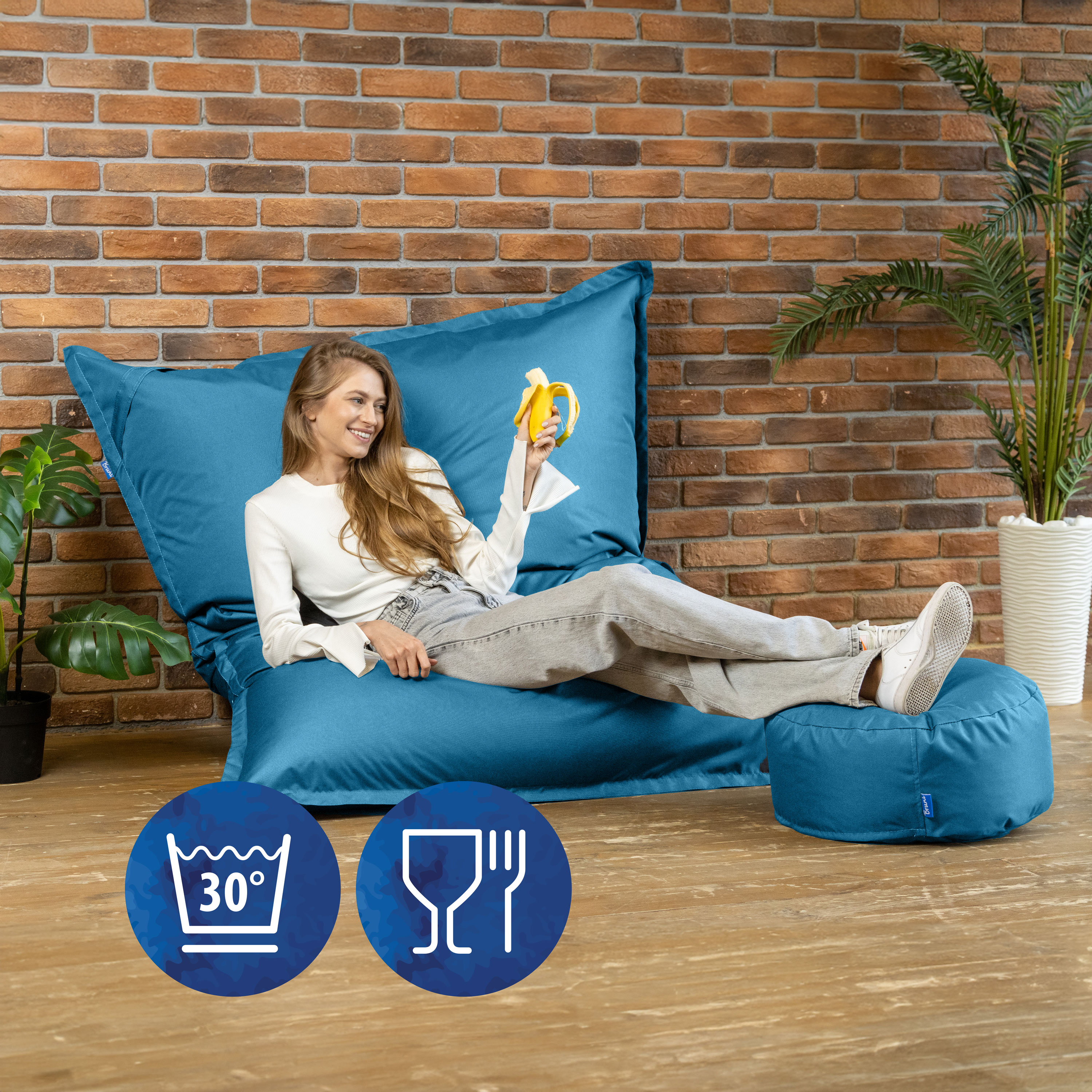 Bruni Caree XXL-Sitzsack in Blau - rechteckiger Indoor- und Outdoor-Sitzsack mit 140x180 cm aus Deutschland
