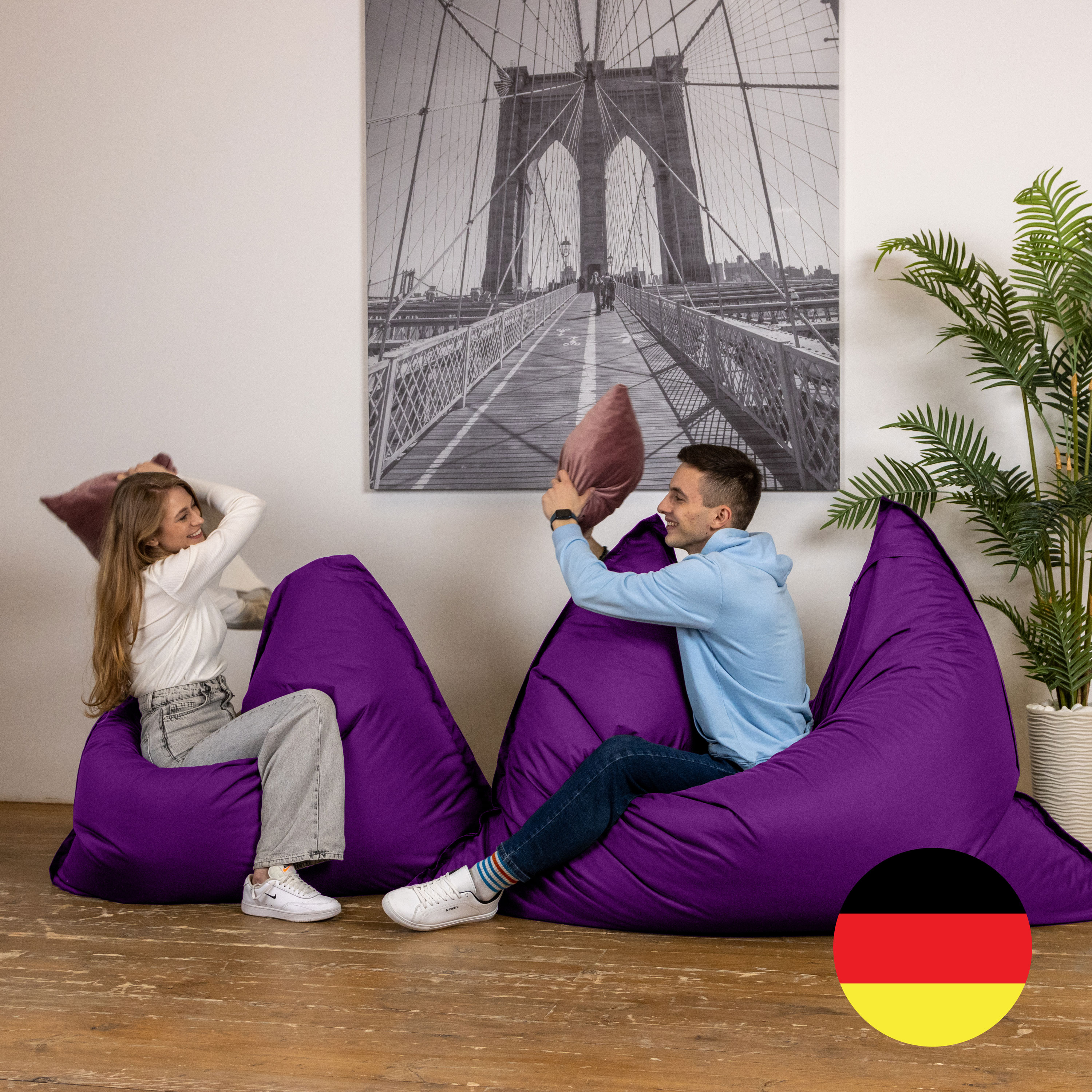 Bruni Caree XXL-Sitzsack in Violett - rechteckiger Indoor- und Outdoor-Sitzsack mit 140x180 cm aus Deutschland