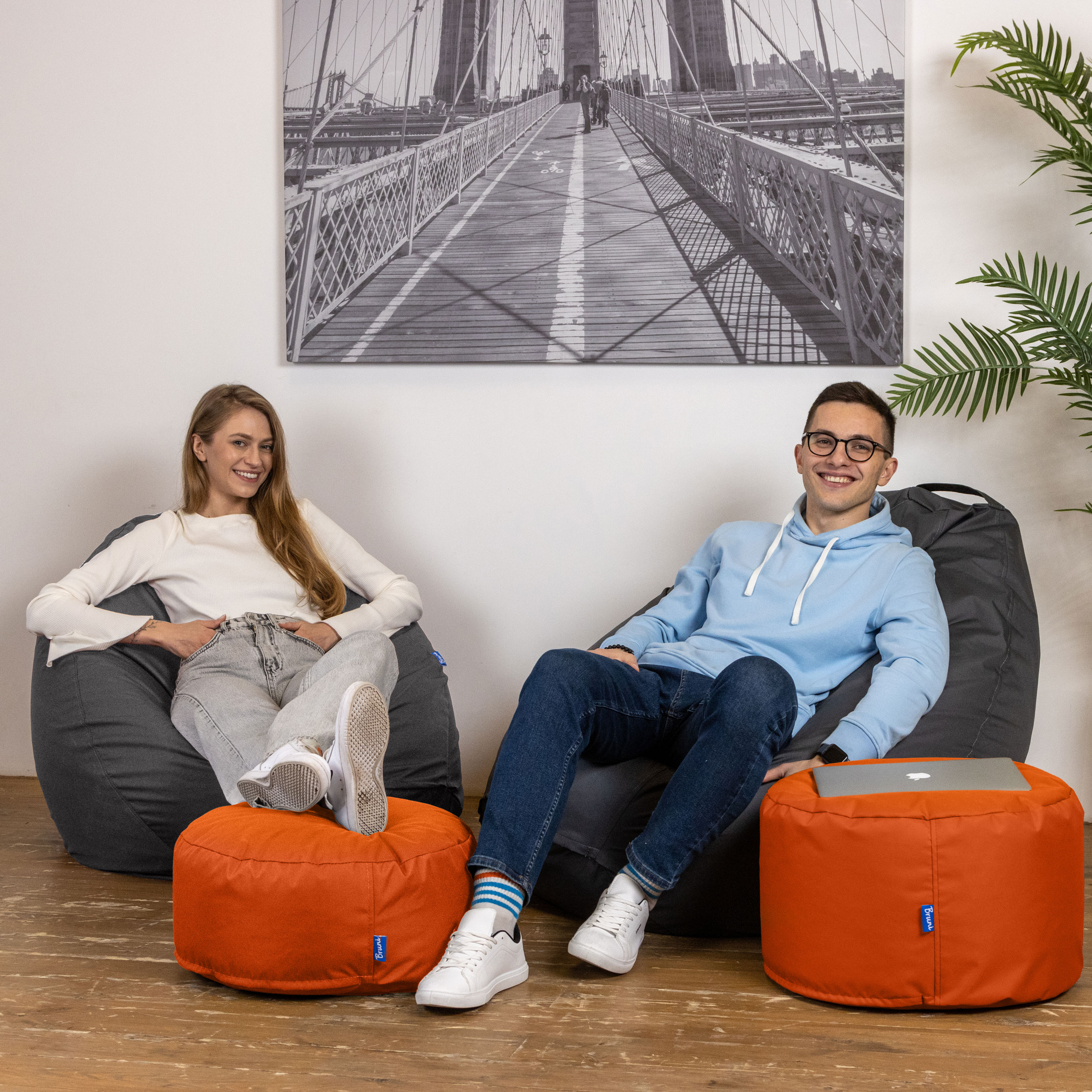 Bruni Pouf Fuß- und Sitzhocker L in Orange - Indoor- und Outdoor-Sitzpouf, in Deutschland gefertigt