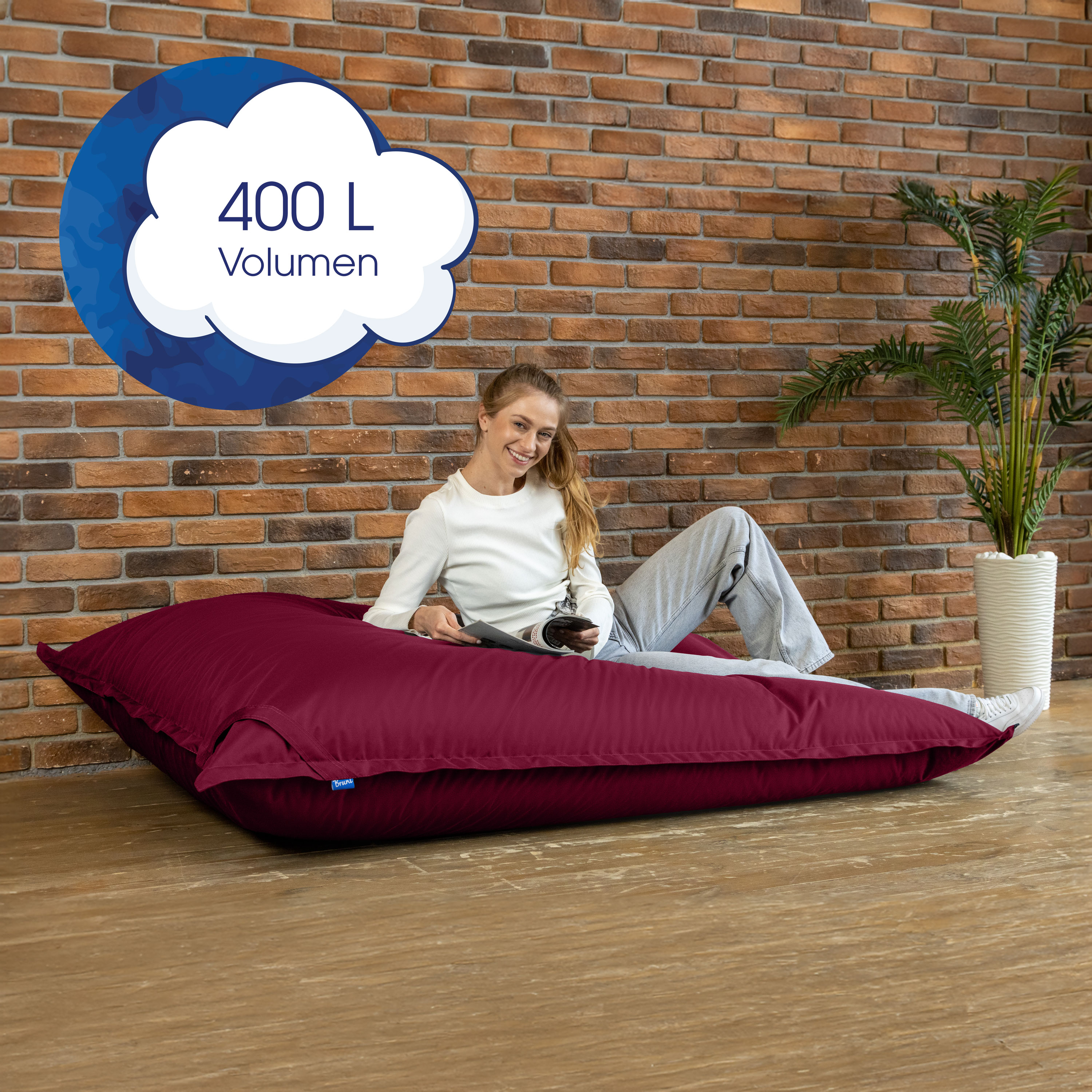 Bruni Caree XXL-Sitzsack in Bordeaux - rechteckiger Indoor- und Outdoor-Sitzsack mit 140x180 cm aus Deutschland