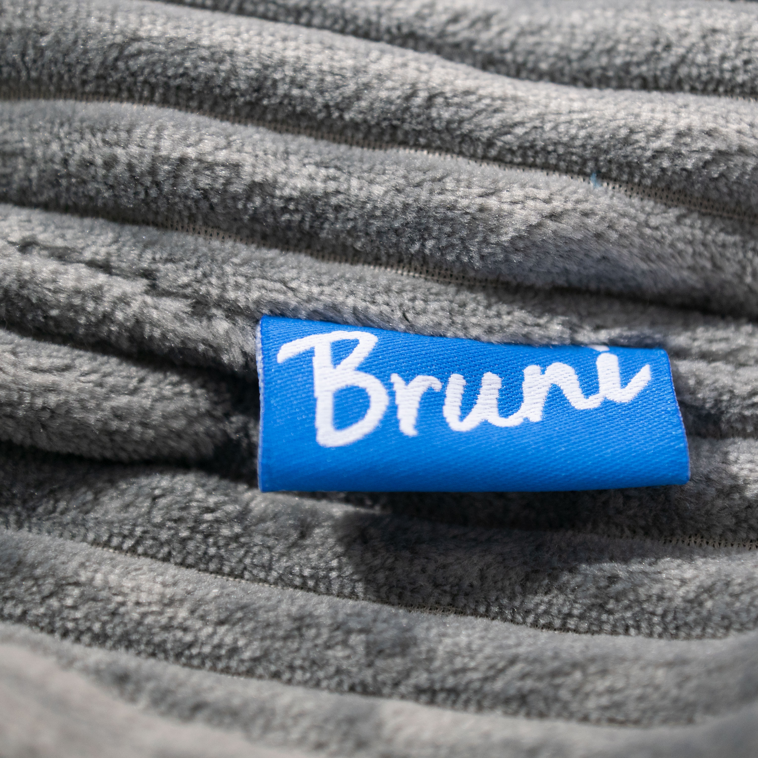 Bruni Cubo Cord in Grau - Indoor-Sitzwürfel