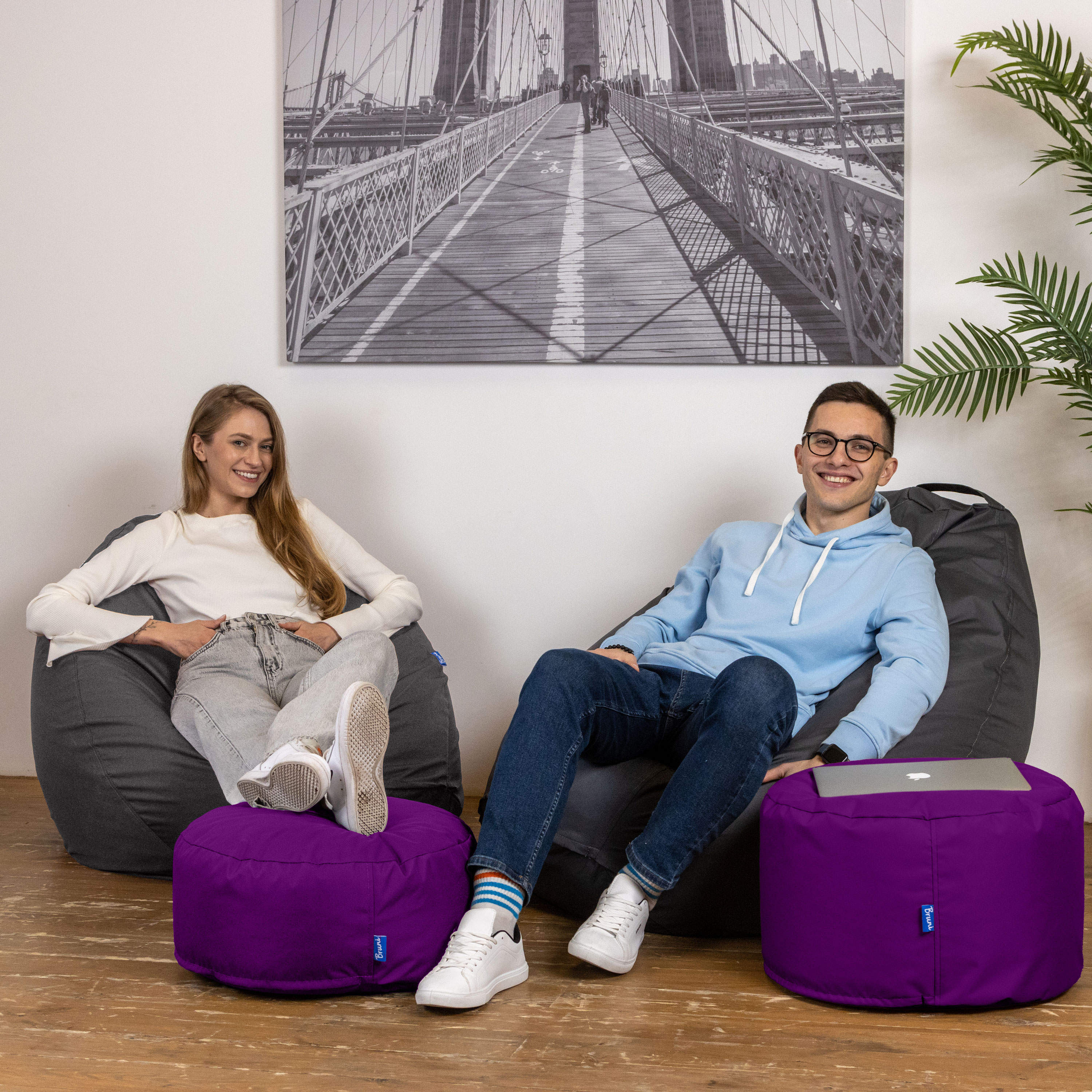 Bruni Pouf Fuß- und Sitzhocker M in Violett - Indoor- und Outdoor-Sitzpouf, in Deutschland gefertigt